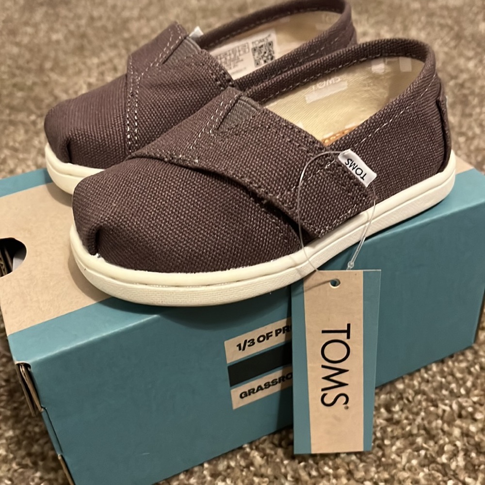 Toms Tiny Alpargata Shoes w/ Velcro Sides in Ash Canvas, Size Tiny 5